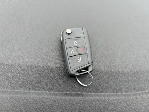 Used 2025 Volkswagen Jetta S FWD image 33