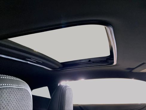 Used 2024 Chevrolet Camaro SS RWD image 13