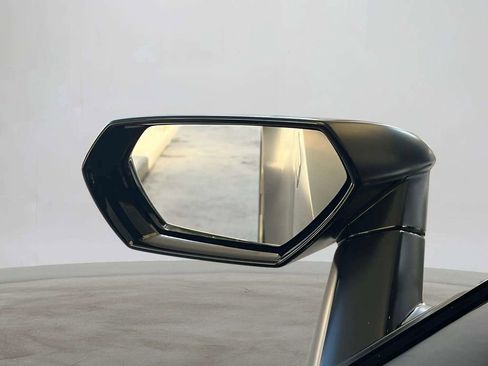 Used 2015 Lamborghini Huracan LP 610-4 image 32