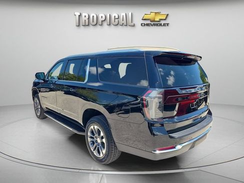 New 2026 Chevrolet Suburban LT w/ Comfort Package RWD image 3