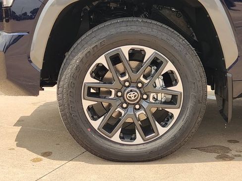 New 2026 Toyota Tundra Limited AWD/4WD image 8