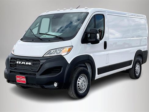 New 2024 RAM ProMaster 2500 w/ Convenience Group image 2