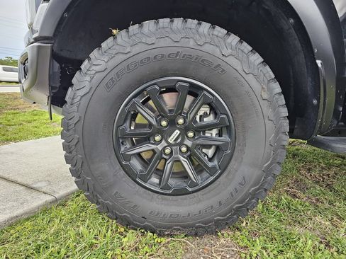 Used 2025 Ford F150 Raptor AWD/4WD image 28