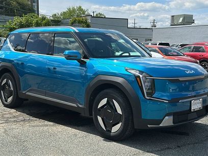 New 2026 Kia EV9 Wind