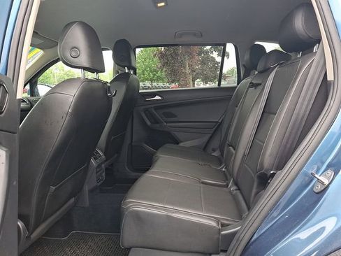 Used 2018 Volkswagen Tiguan SE AWD/4WD image 9