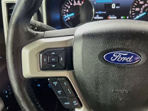 Used 2018 Ford F150 Lariat w/ Equipment Group 502A Luxury RWD image 19