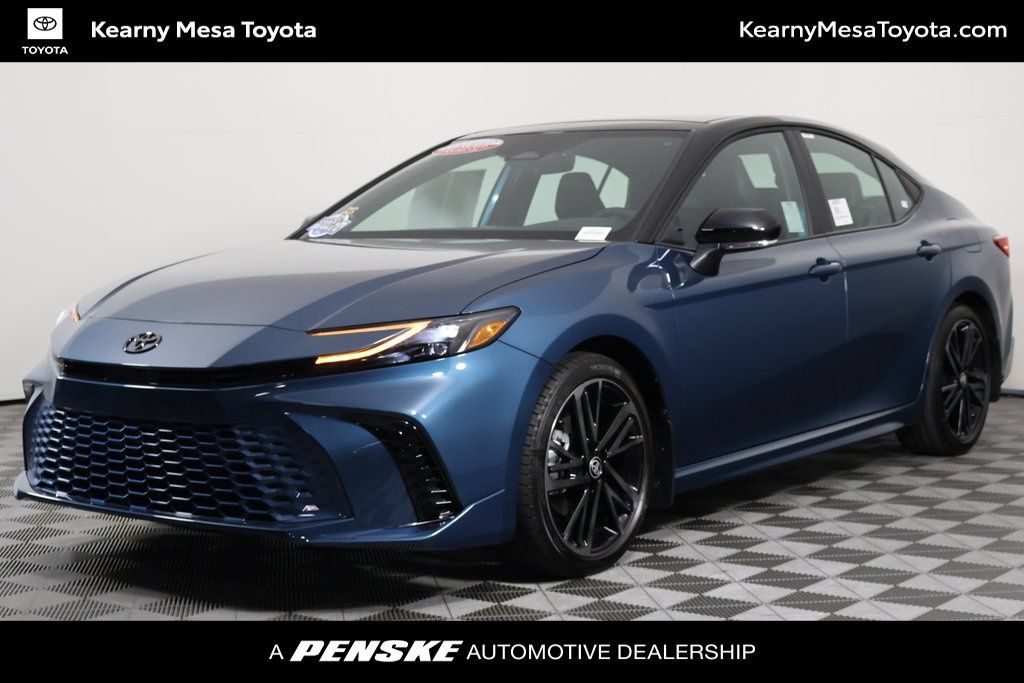 Used 2026 Toyota Camry XSE w/ Premium Package FWD image 1