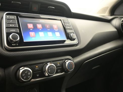 Certified 2025 Nissan Kicks Play S FWD image 18