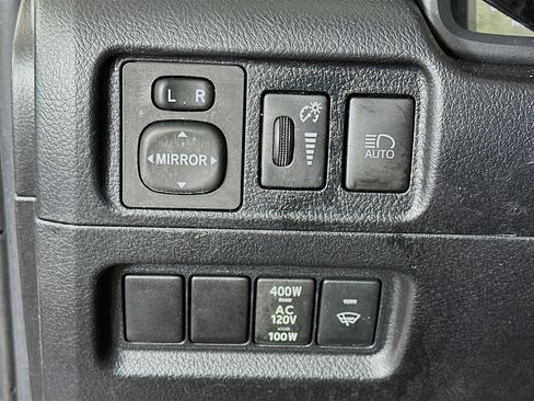 Used 2024 Toyota 4Runner SR5 Premium image 17