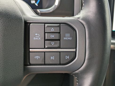 Used 2022 Ford F150 Lariat image 24