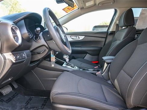 Used 2023 Kia Forte LXS w/ LXS Technology Package image 19