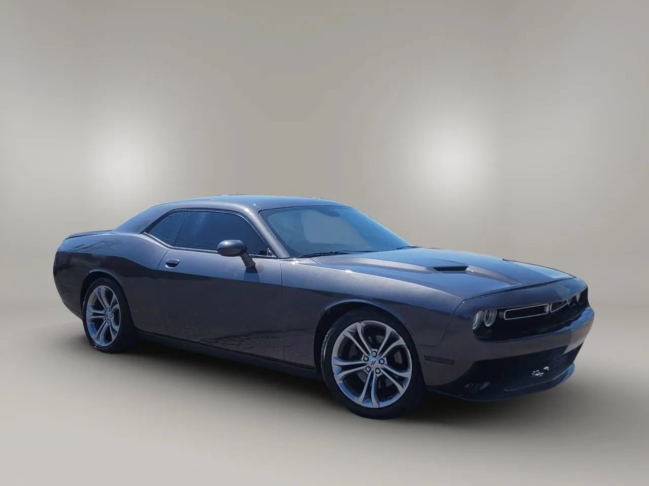 Used 2020 Dodge Challenger R/T RWD image 28