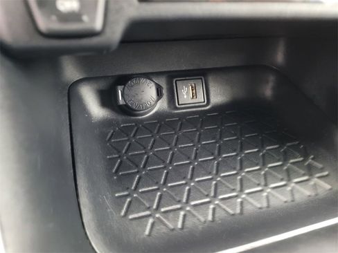 Used 2024 Toyota RAV4 XLE image 15