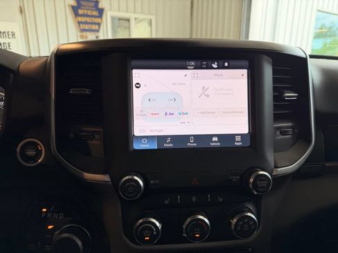 Used 2023 RAM 1500 Big Horn AWD/4WD image 16