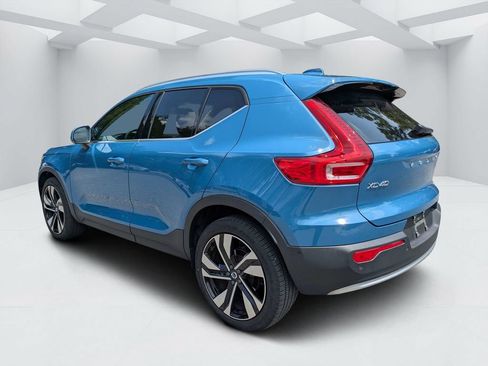 Certified 2023 Volvo XC40 B5 Plus w/ Protection Package Premier AWD/4WD image 5
