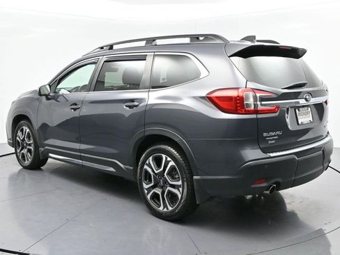 Used 2023 Subaru Ascent Limited w/ Technology Package AWD/4WD image 5