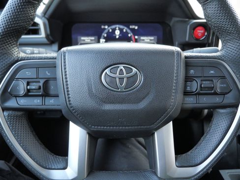 Used 2024 Toyota Tacoma TRD Off-Road image 25