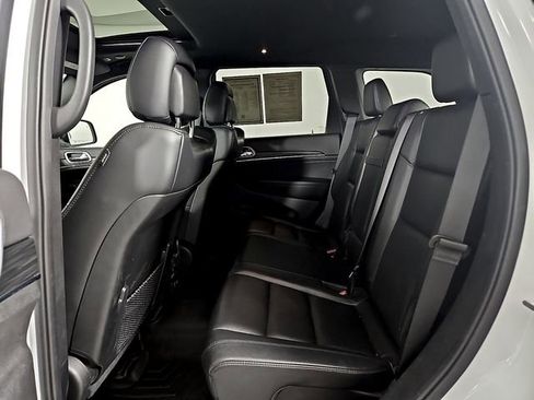 Used 2019 Jeep Grand Cherokee Limited AWD/4WD image 10