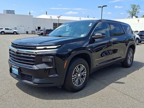 Certified 2024 Chevrolet Traverse LS AWD/4WD image 3
