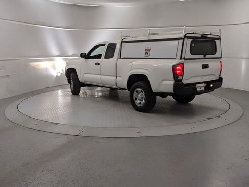 Used 2021 Toyota Tacoma SR image 4