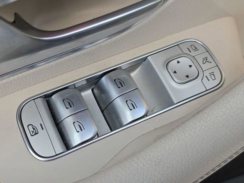 Used 2020 Mercedes-Benz GLE 350 4MATIC image 29