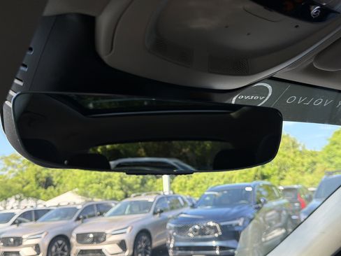 Certified 2023 Volvo XC60 B5 Ultimate FWD image 27