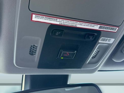 Used 2021 Toyota Camry SE image 36