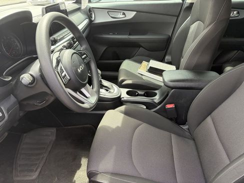Certified 2024 Kia Forte LXS w/ LXS Technology Package FWD image 6