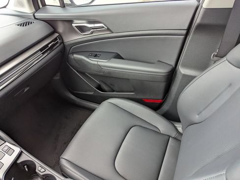 New 2026 Kia Sportage EX AWD/4WD image 16