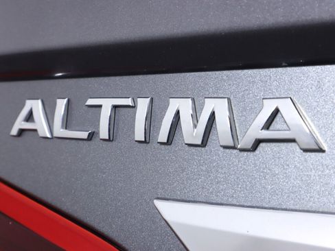 Used 2017 Nissan Altima 2.5 SR image 31