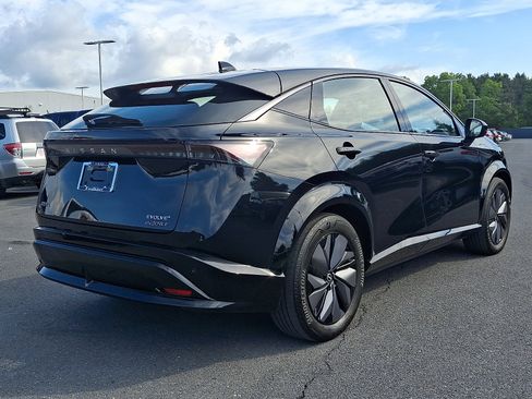 Used 2024 Nissan Ariya AWD image 6