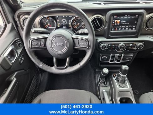 Used 2018 Jeep Wrangler Unlimited Sport S AWD/4WD image 14