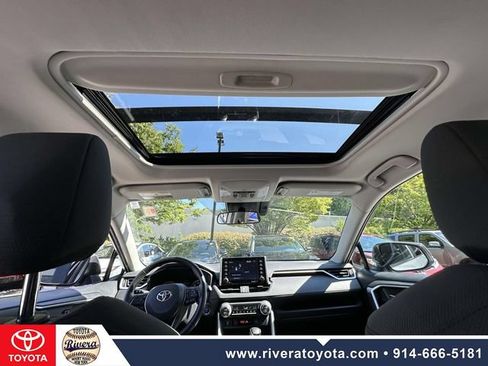Used 2021 Toyota RAV4 XLE w/ Convenience Package AWD/4WD image 21