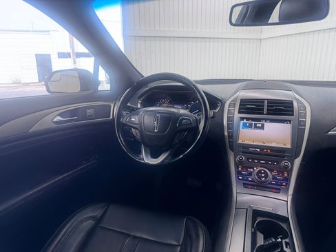 Used 2017 Lincoln MKZ Premiere FWD image 15