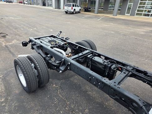 New 2026 Ford F550 4x4 Crew Cab Super Duty image 7