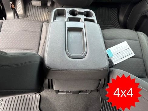 Used 2023 GMC Sierra 1500 Elevation image 10