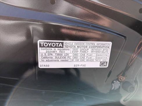 Used 2024 Toyota Corolla LE w/ LE Convenience Package FWD image 15