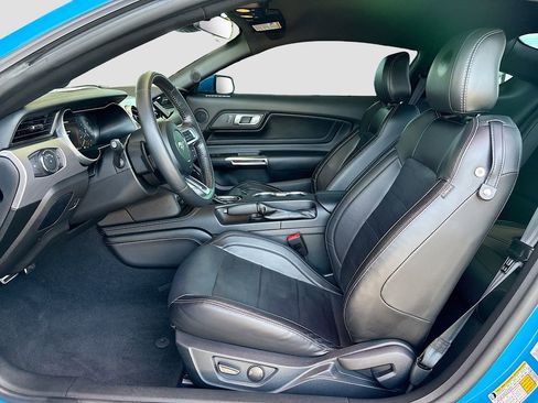 Used 2022 Ford Mustang GT Premium w/ Equipment Group 401A RWD image 18
