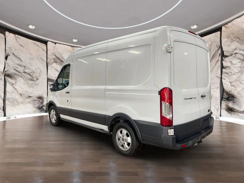 Used 2017 Ford Transit 150 130 Medium Roof RWD image 7