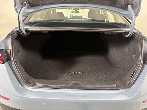 Used 2024 Nissan Sentra SR FWD image 25