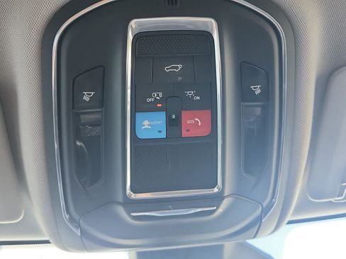 Used 2023 Jeep Grand Cherokee L Limited RWD image 24