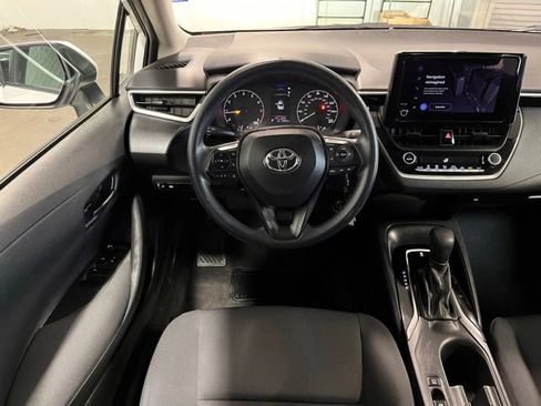 Used 2023 Toyota Corolla LE image 18