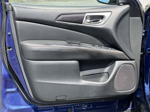 Used 2019 Nissan Pathfinder SV w/ Rock Creek Edition FWD image 7