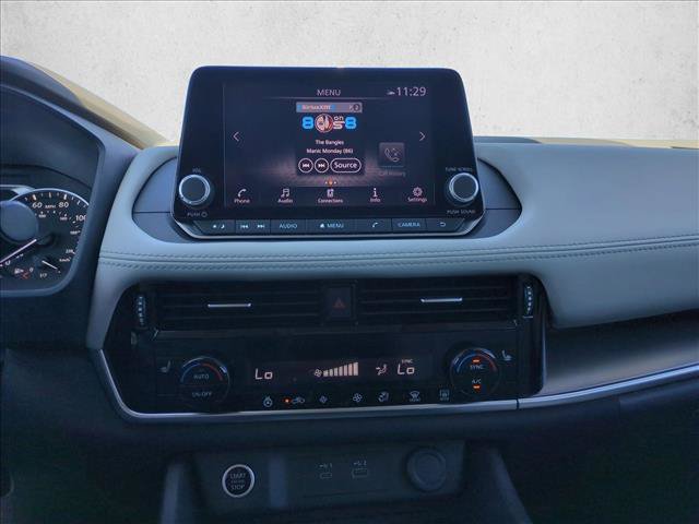 Used 2023 Nissan Rogue SV w/ SV Premium Package FWD image 14