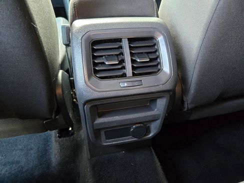 Used 2021 Volkswagen Tiguan S FWD image 11