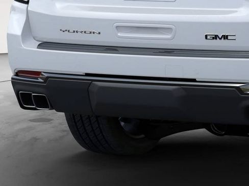New 2026 GMC Yukon Denali Ultimate w/ LPO, Floor Liner Package AWD/4WD image 14