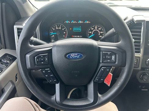 Used 2015 Ford F150 XLT AWD/4WD image 17