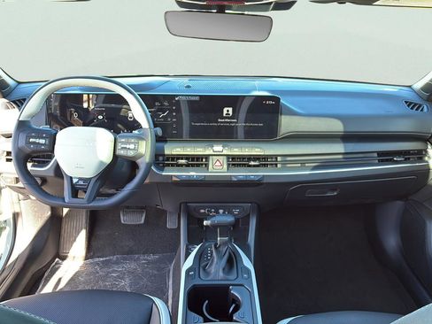 New 2025 Kia K4 GT-Line Turbo w/ GT-Line Premium Package FWD image 27