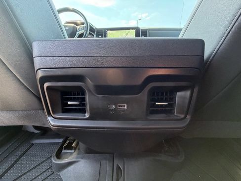 Used 2025 Chevrolet Silverado 1500 RST w/ Redline Edition AWD/4WD image 8