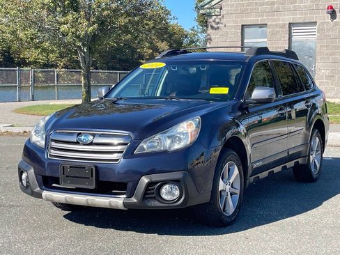 Used 2014 Subaru Outback 2.5i Limited image 3